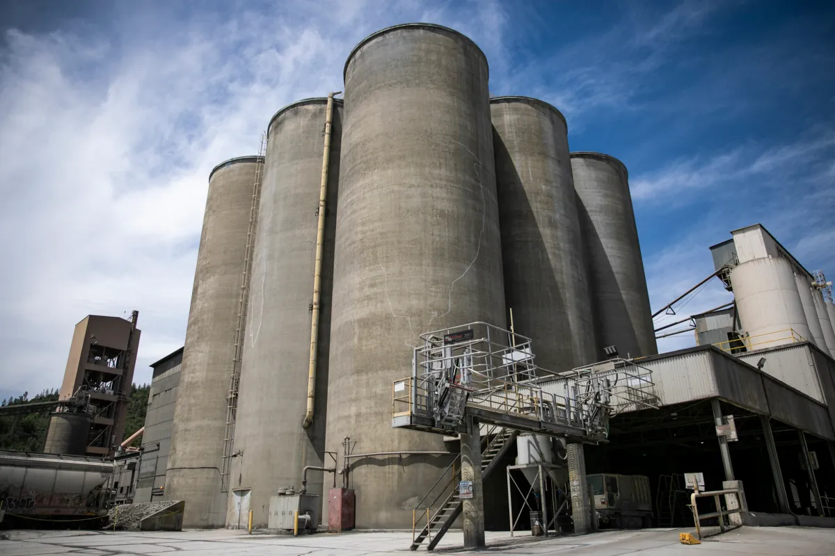 Modern concrete batch plant operations